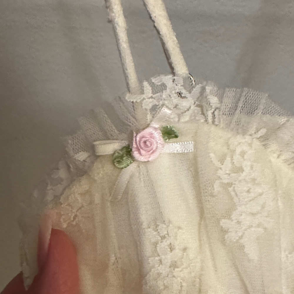 Lush Ivory Lace Camisole - Picture 3 of 6